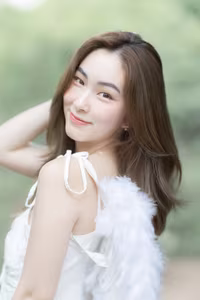 VGU No.33: The Alluring Pure Beauty of an Angel Girl with a Gentle Smile-11