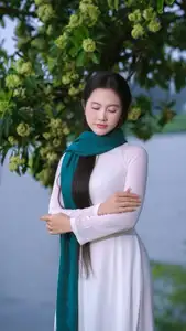 VGU No.172: Captivating Vietnamese Ao Dai Student in a Dreamy Moment, Showcasing Pure Grace Amidst Nature.-3