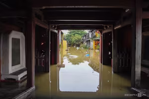 Hoi An Flood Season: Heritage Colors and Simple Daily Life-2