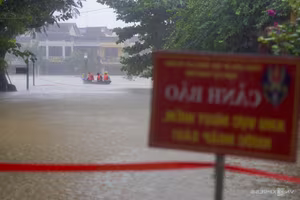 Hoi An Flood Season: Heritage Colors and Simple Daily Life-3