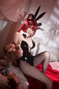 Seya: Alluring Kurumi Cosplay Goddess - Mysterious Beauty in a Unique Outfit-3