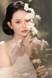 VGU No.138: Discover Elegant Vietnamese Beauty: Modern Ao Yem & Oriental Grace-0