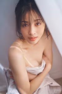 Captivating Misaki Jinbu in FLASH Digital Photo Book Vol.2 - Discover Her Natural Japanese Beauty-26