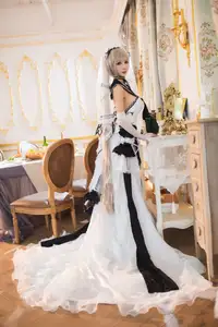 Coser Masaki Ya Qi stuns in Azur Lane Formidable dress a captivating portrayal of elegance and charm-22