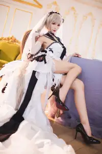 Coser Masaki Ya Qi stuns in Azur Lane Formidable dress a captivating portrayal of elegance and charm-10
