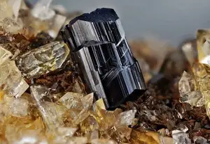 Explore Rutile: Mysterious Mineral with Unique Crystal Structure, Unexpected Applications-5