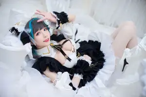 Coser Tomoyo-chan as Azur Lane's Cheshire: Captivating charm and sweet allure.-9