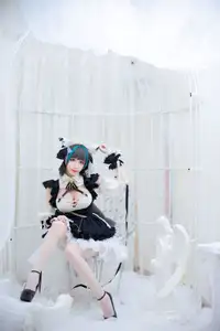 Coser Tomoyo-chan as Azur Lane's Cheshire: Captivating charm and sweet allure.-18