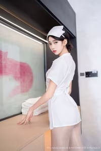 Shi An An's Alluring Charm in White Nurse Attire - XingYan Vol.371 Exclusive-8