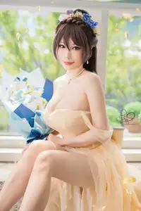 Coser Hane Ame Shines in Her 2025 Birthday Dress Captivating Elegance and Alluring Charm!-18
