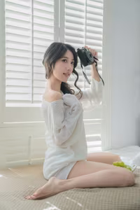 YiTuYu Art Language Vol.8285: Enchanting Moments with Model O1ne Wan-12