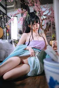 Enchanting Vintage Cosplay: Ri Nai Jiao as the Graceful Shijie - Part 02-16