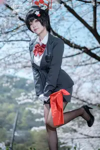 Discover Tsubaki Guide Cosplay by Shi Liang Yu: Charming Elegance Unleashed.-11