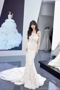 Yue Er Yue Er Shines in Pristine Wedding Gown: Captivating XiuRen No.10663 Collection-25