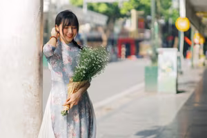 VGU No.19: The Enchanting Charm of Ao Dai and Vietnamese Beauty in the City-15