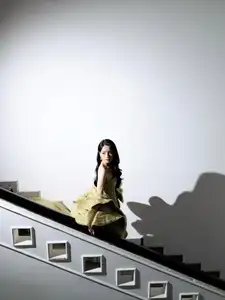 View: "Red Rain" Actress Le Ha Anh Dazzles with Ethereal Beauty. See Her Stunning Transformation in New Photoshoot.-2