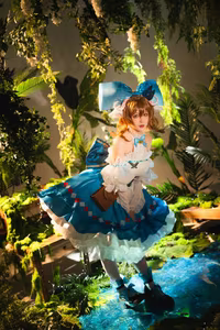 Hoshilily Transforms into Eyjafjalla Arknights: Exquisite Cosplay Masterpiece-15