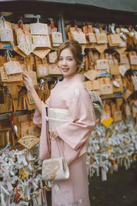 VGU No.83: Radiant Pink Kimono Beauty in Old Japan Street – Experience Traditional Culture-8