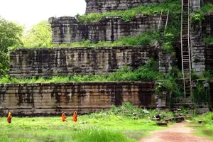 Discover Koh Ker Pyramid: Unique Ancient Khmer Empire Legacy-3