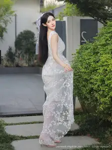 Li Shuang Er No.10661: Ethereal Beauty in a Sexy White Gown-11