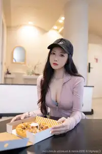 Yu Zi Jiang Fish (No.10542 XiuRen) – Captivating Beauty and Alluring Style-10