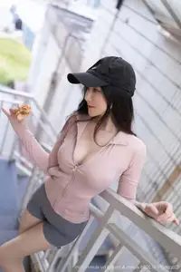 Yu Zi Jiang Fish (No.10542 XiuRen) – Captivating Beauty and Alluring Style-14