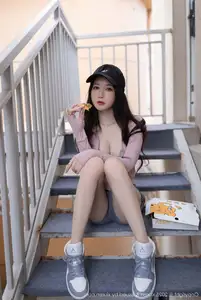 Yu Zi Jiang Fish (No.10542 XiuRen) – Captivating Beauty and Alluring Style-33