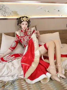 Li Shuang Er: Traditional Beauty in Vibrant Xiùhéfú from XiuRen model Part01-11