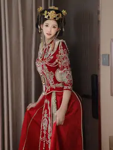 Li Shuang Er: Traditional Beauty in Vibrant Xiùhéfú from XiuRen model Part01-28