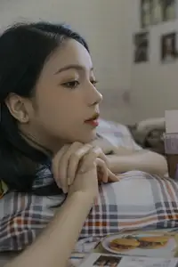 YiTuYu Vol.8575 Xi Xi Xi - Dreamy Morning Beauty A Relaxed Allure-11