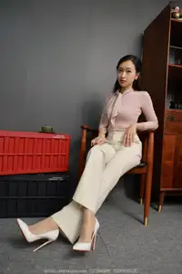 Elegant Allure: IESS Chinese Model Xiao Jie's Captivating Legs & Heels, SXJ No.2098 Collection-72
