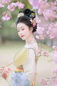 Discover Ke Ke K's Timeless Hanfu Beauty Amidst Romantic Cherry Blossoms Vol.8528-16