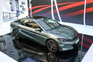 BYD Han L 2026 Debuts: Electric Sedan with Supercar Performance, Attractive Price from Only 725 Million VND!-6